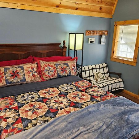 Acorn Cottage At Hocking Vacations لوغان المظهر الخارجي الصورة