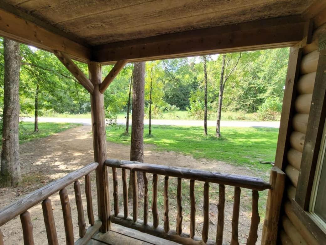 Acorn Cottage At Hocking Vacations لوغان المظهر الخارجي الصورة