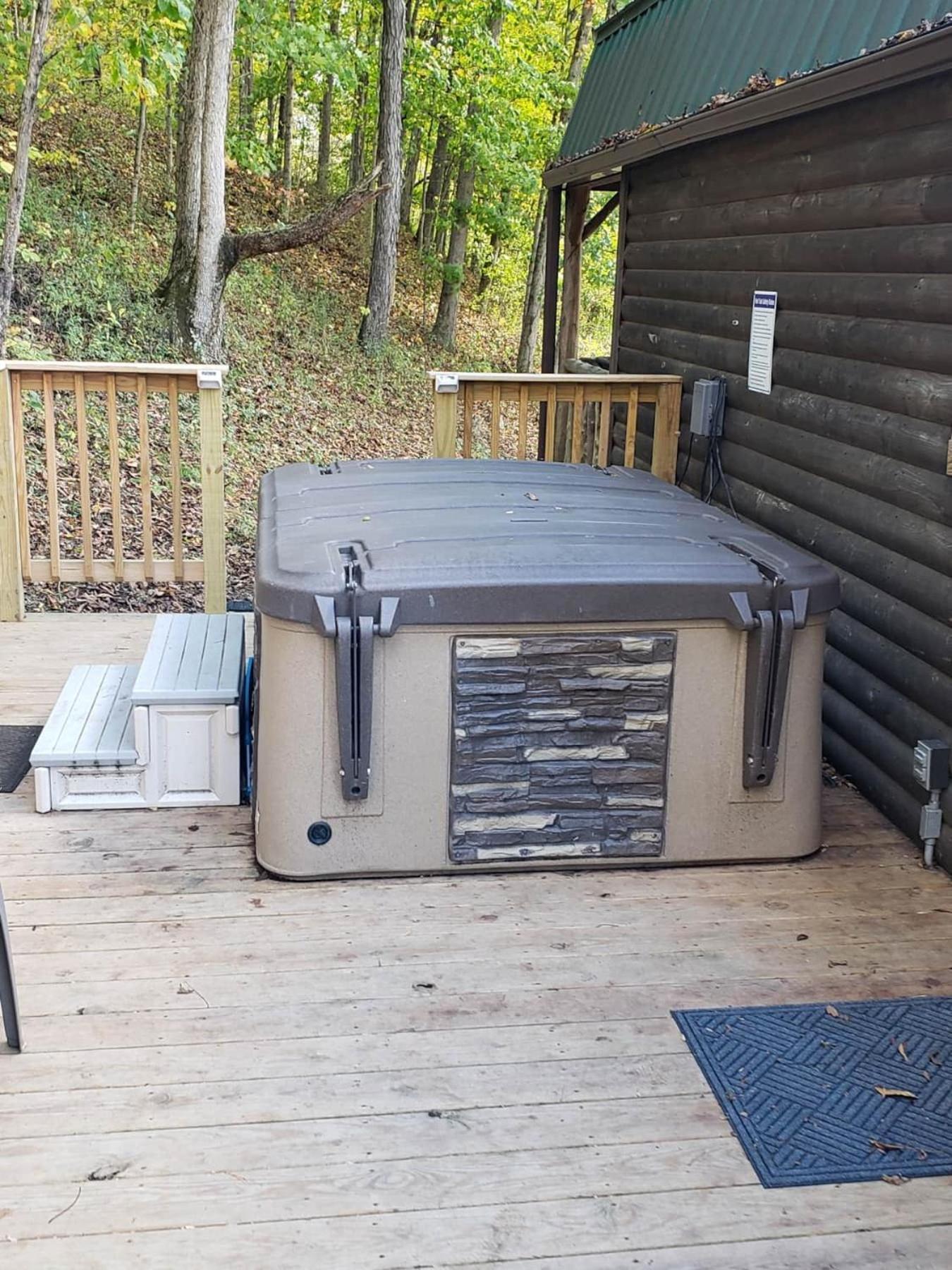 Acorn Cottage At Hocking Vacations لوغان المظهر الخارجي الصورة